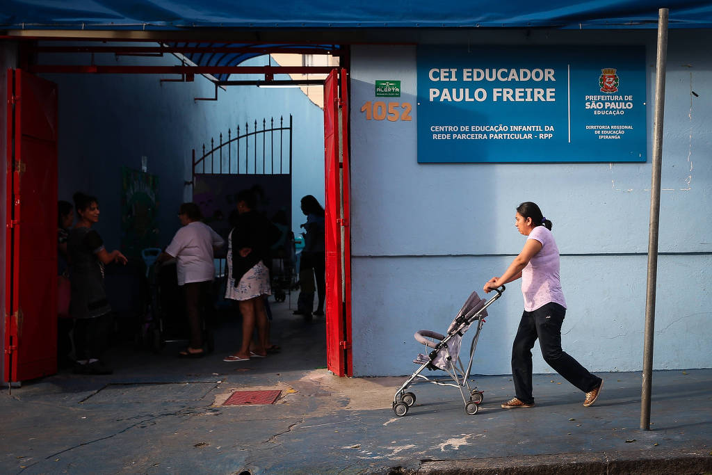 Governo corta repasse para educação básica e esvazia programas