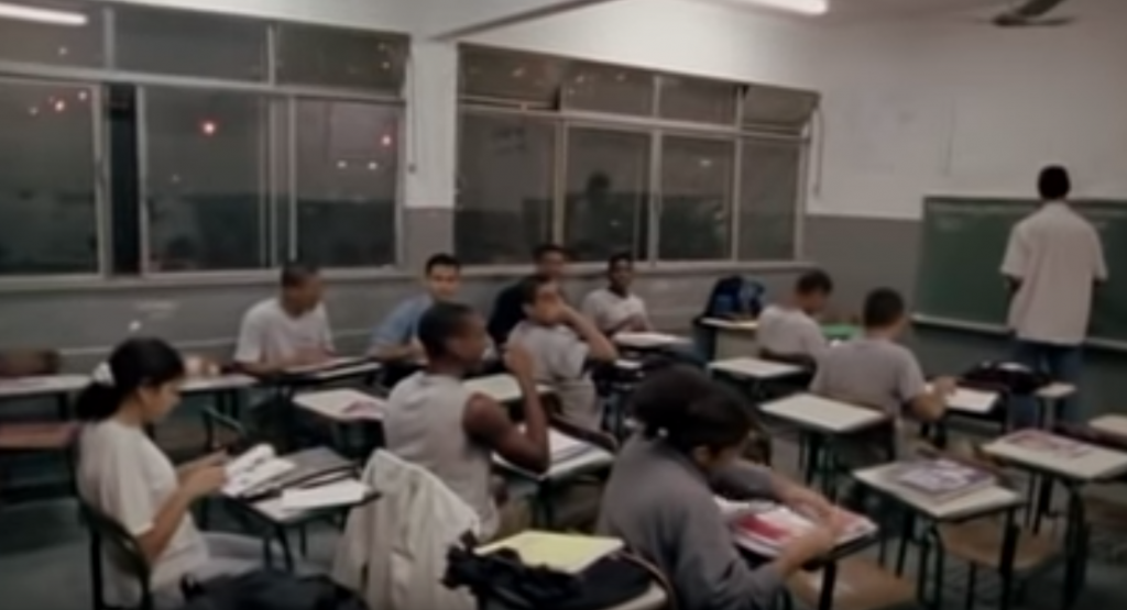 Para abrir escolas em fevereiro, é preciso conter alta de casos agora, dizem especialistas