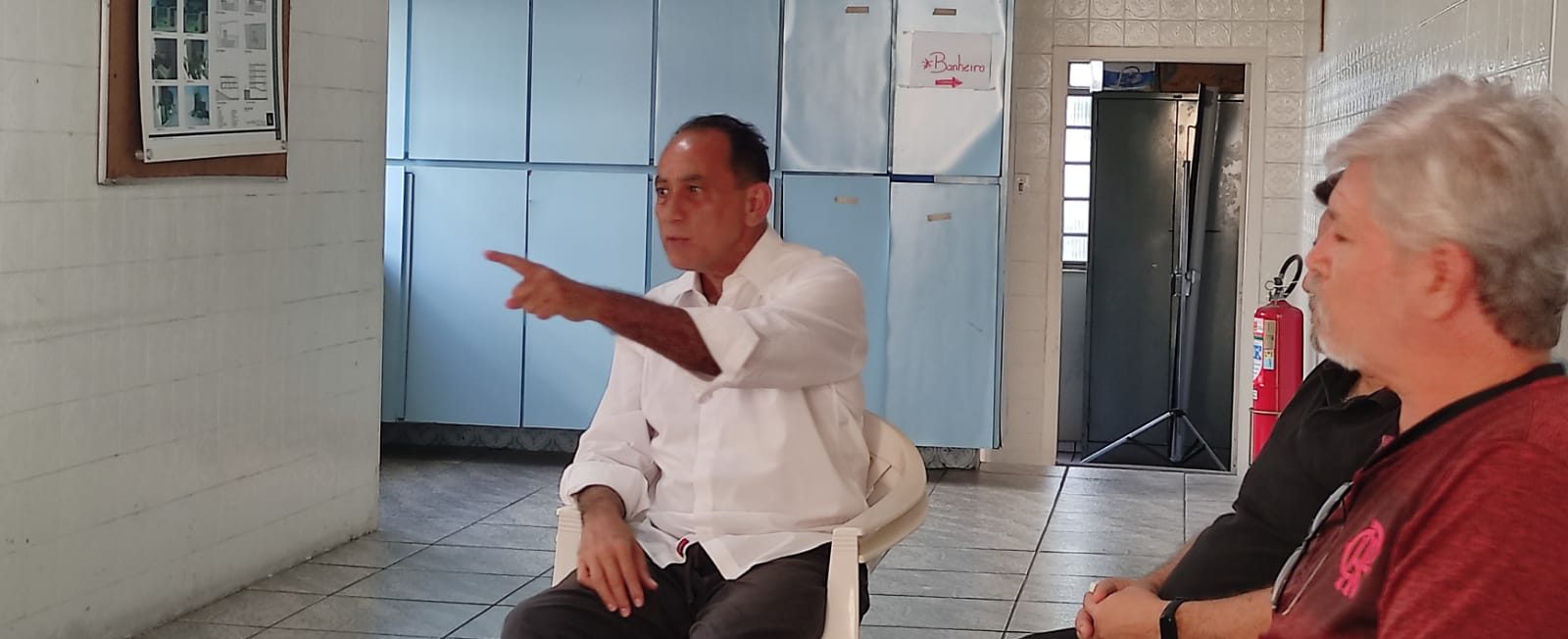 “É hora de unirmos forças para atravessar a escuridão”
