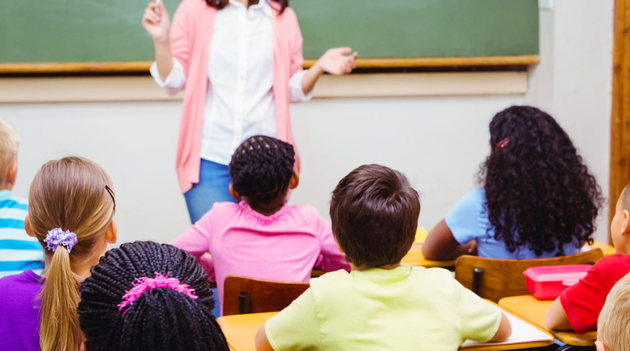 ALERTA! | 67% dos Professores em formação estudam em cursos EAD. Dados levantam questionamentos sobre a qualidade da formação