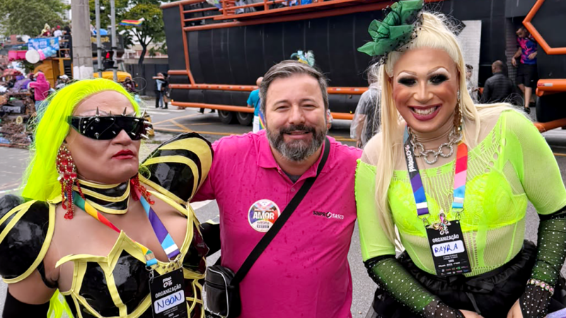 SINPROSASCO marca presença na 9ª Parada do Orgulho LGBTQIAPN+ de Osasco